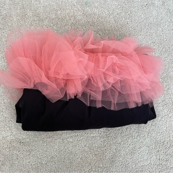 Exaggerated Ruffle Off the Shoulder Bodysuit - Picture 4 of 4